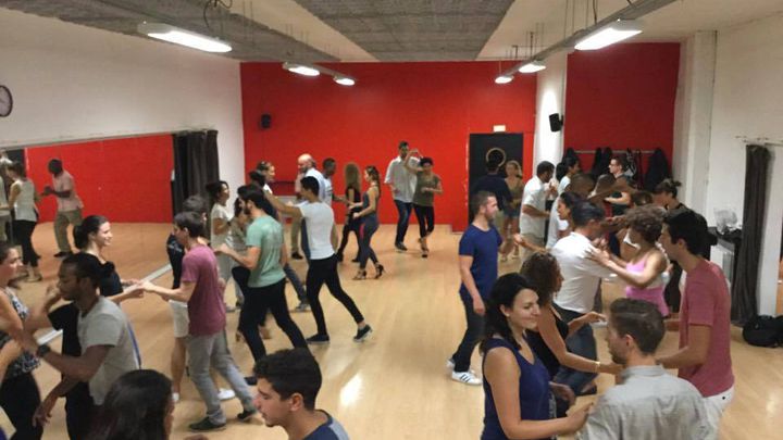 Bachata Moderna & Dominicana