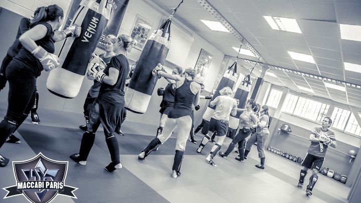 Lady Boxing
