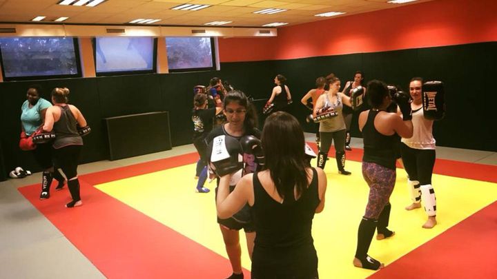 Lady Boxing